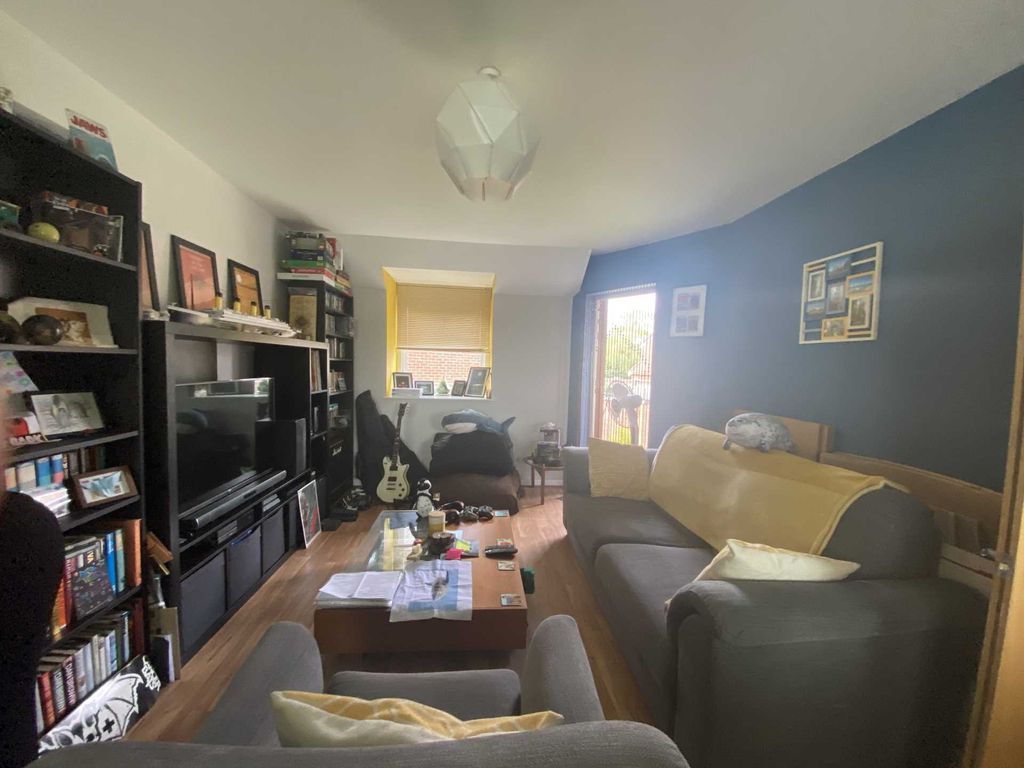 Property photo 2 of 7