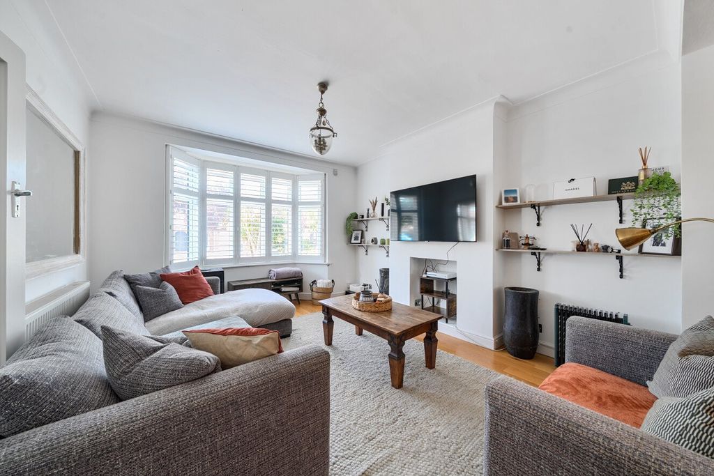 Property photo 3 of 19 Picture No. 07