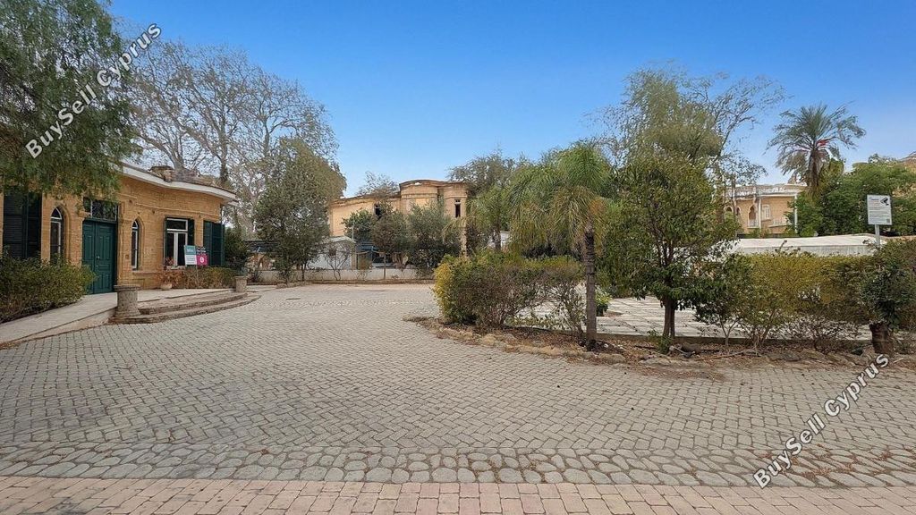 Property photo 3 of 18