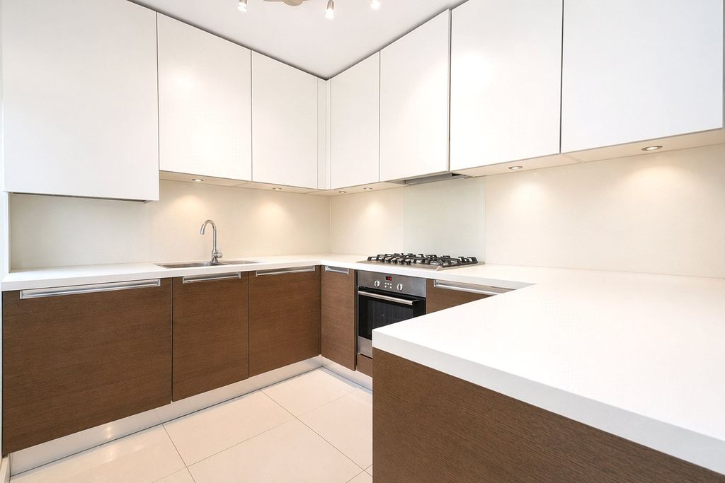 Property photo 3 of 13 Kitchen