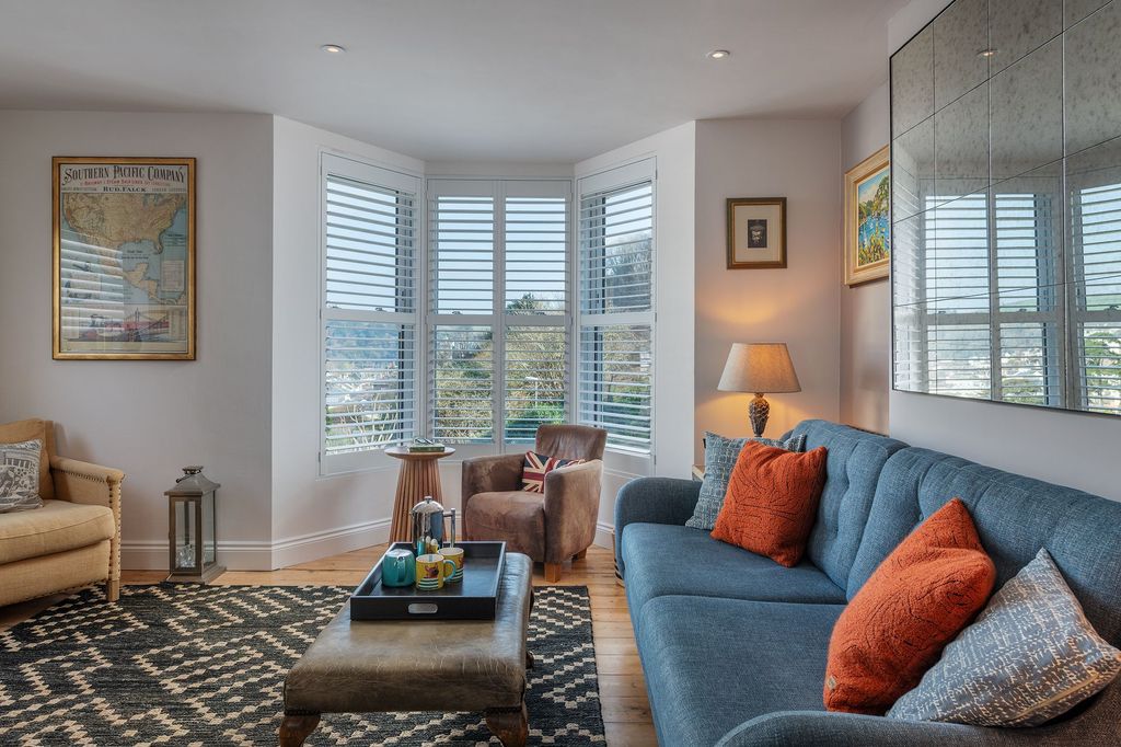 Property photo 2 of 12 Living Room, 8 Ferndale, Dartmouth