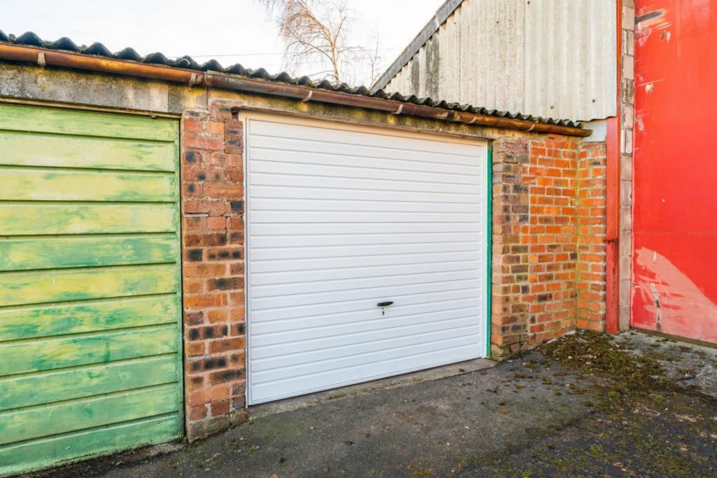 Property photo 1 of 6