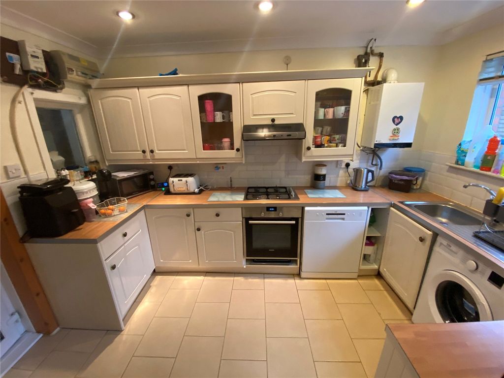 Property photo 3 of 26 Picture No. 21