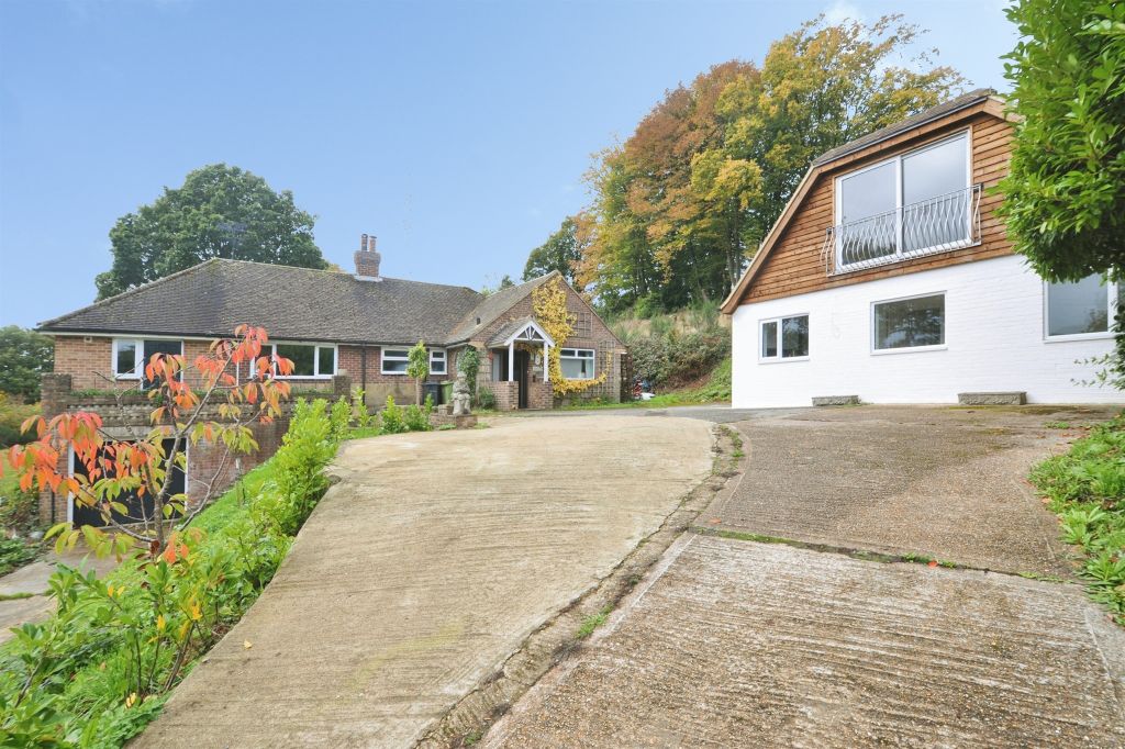 Property photo 2 of 18