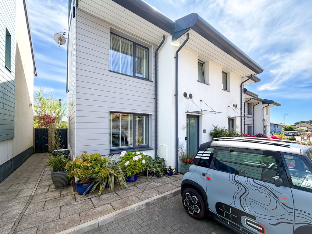 Property photo 2 of 30 5290066