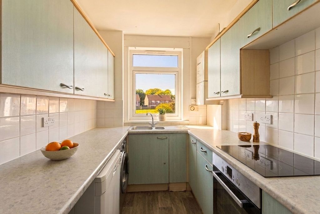 Additional image 5 of 3 bed flat for saleDundas Street, Bathgate EH48