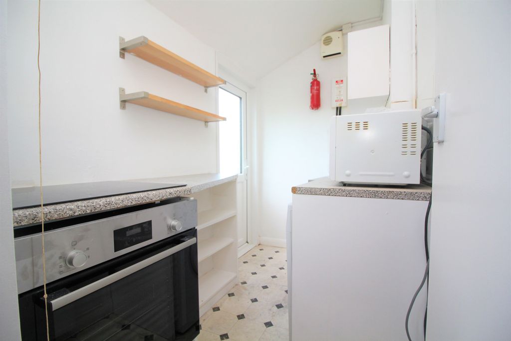 Property photo 2 of 7 Picture 2