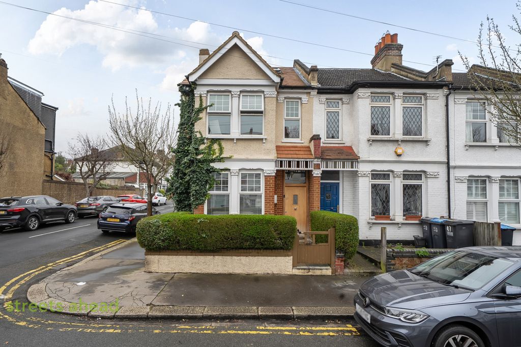 Property photo 1 of 17 09E08Dfd-d638-4c9...