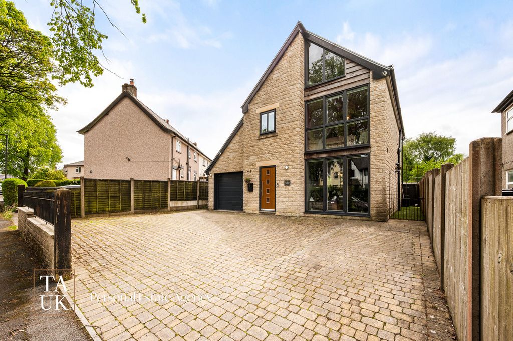 Property photo 1 of 47