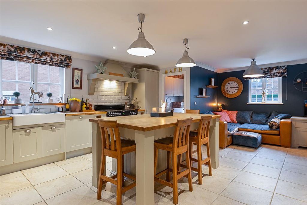 Property photo 3 of 31 Kitchen-1.Jpg