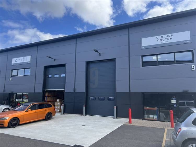 Property photo 3 of 11