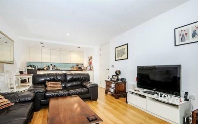 Property photo 3 of 10