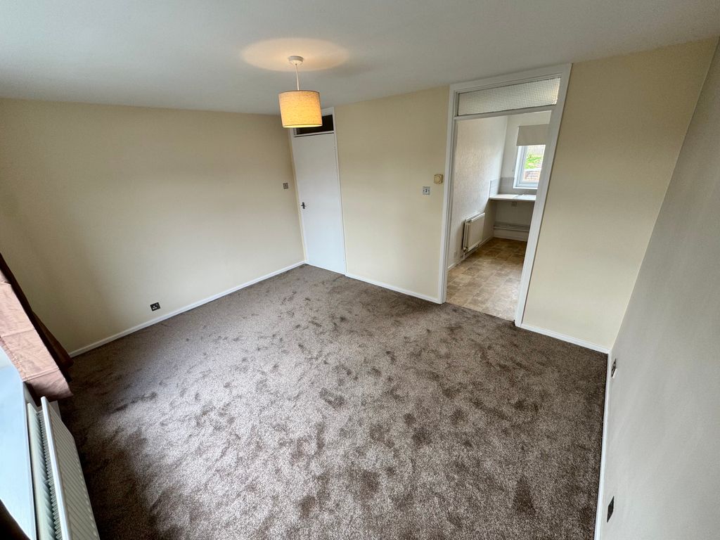 Property photo 3 of 10 Image