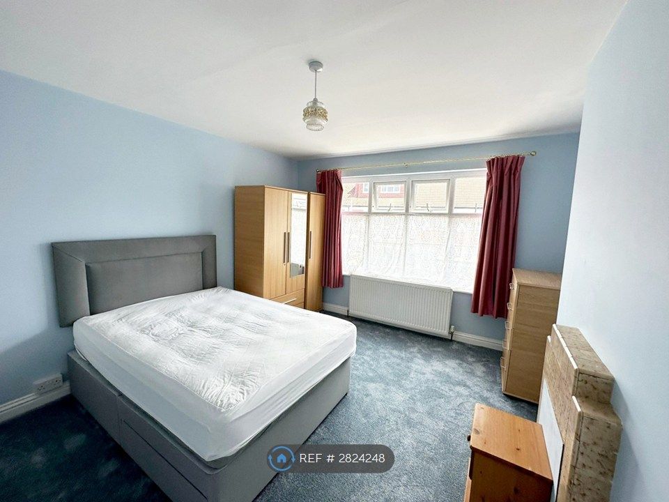 Property photo 1 of 4
