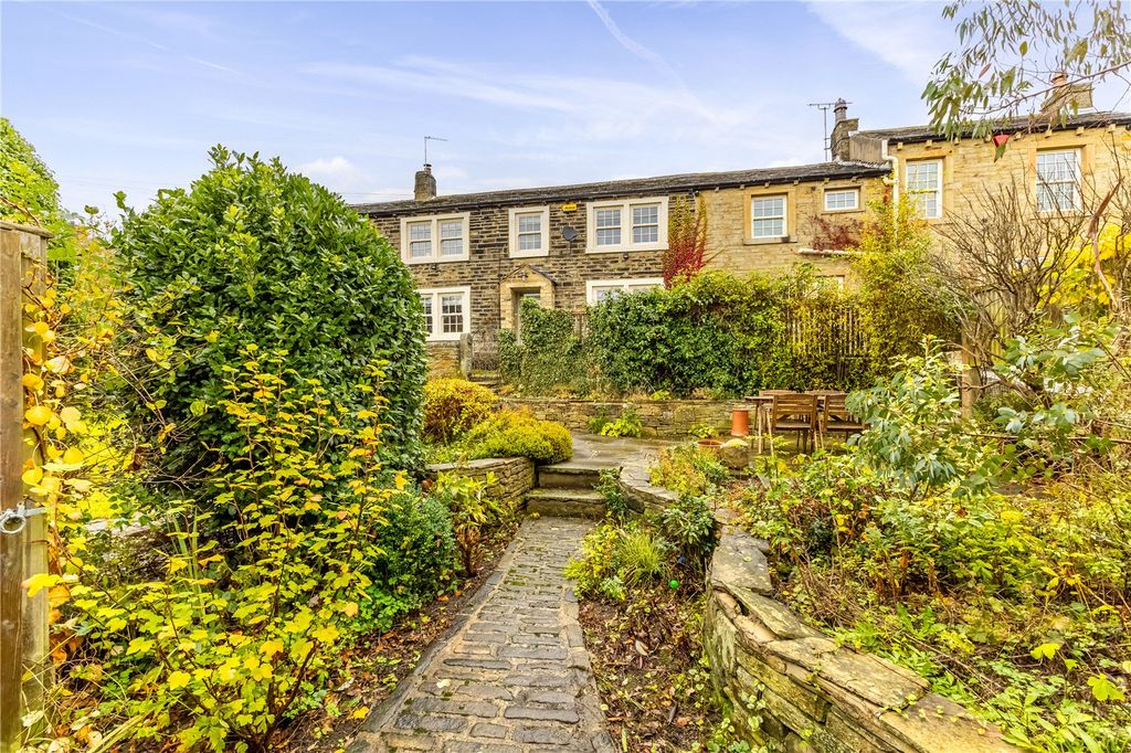 Property photo 1 of 30 Picture No. 32