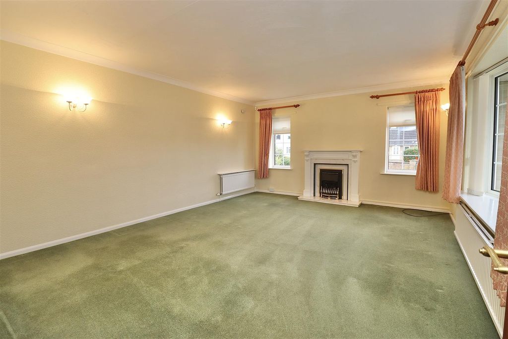 Property photo 3 of 21