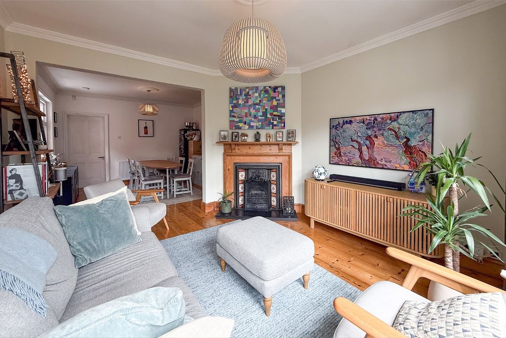 Property photo 3 of 16 5048585