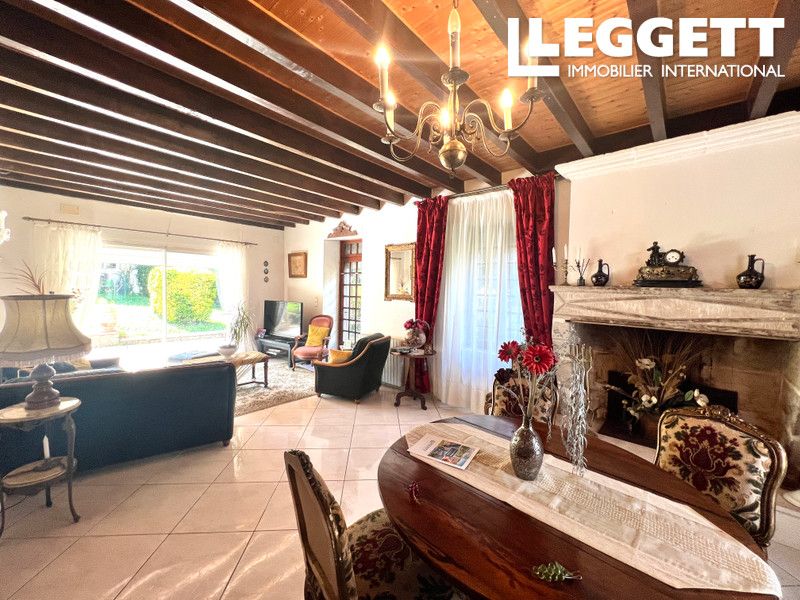 Property photo 2 of 10