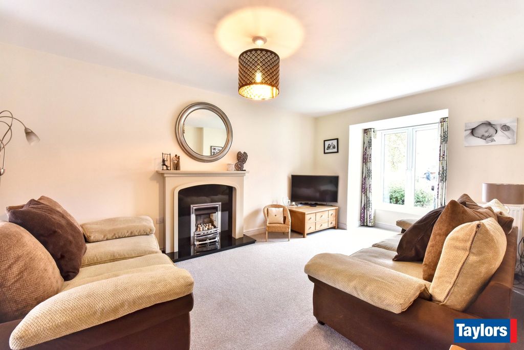 Property photo 3 of 31