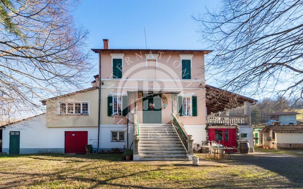 Property photo 2 of 21