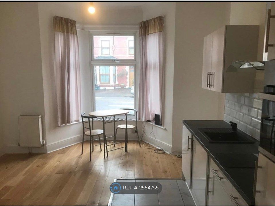 Property photo 1 of 8 Self Contained Living/Kitchen Area