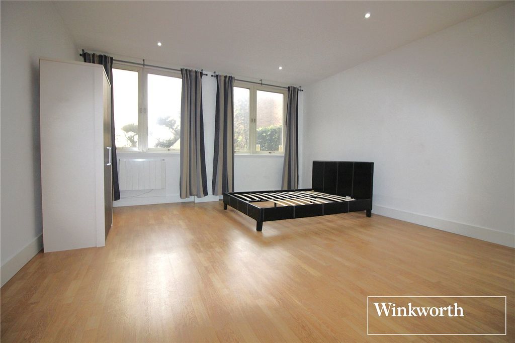 Property photo 2 of 4 Picture 2