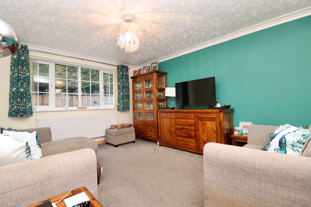 Property photo 3 of 24