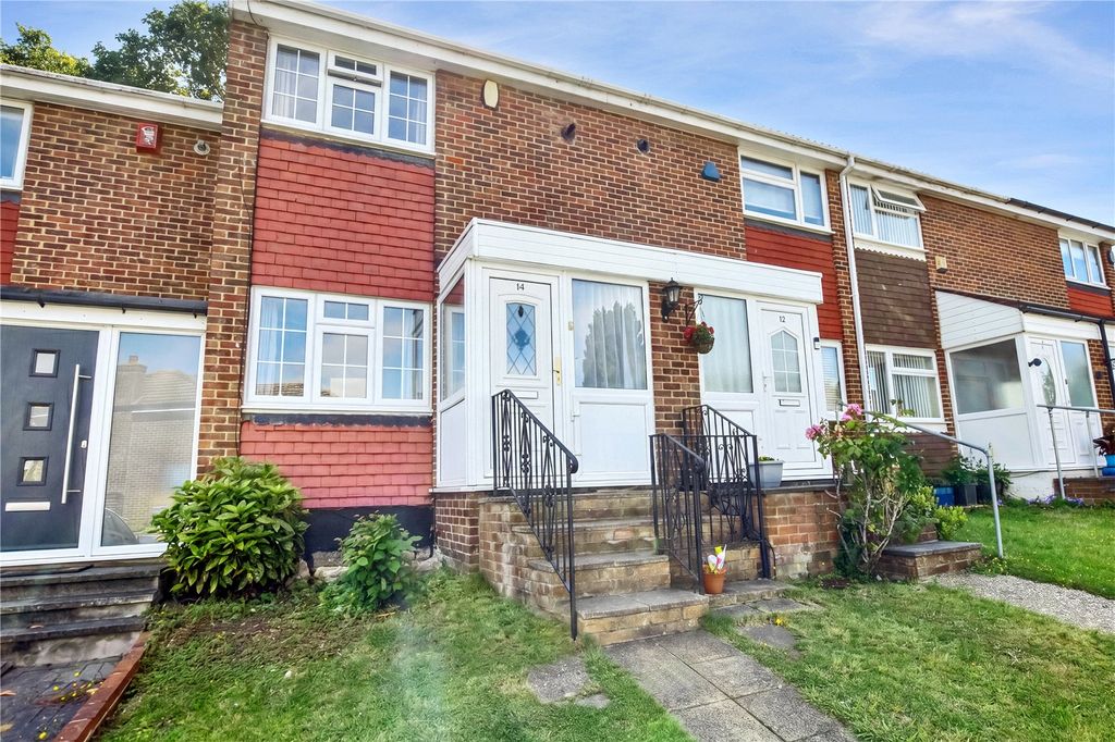 Property photo 1 of 11 Front External