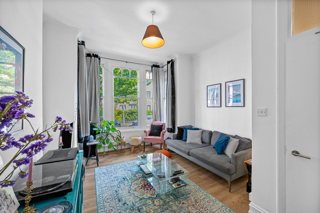 Property photo 3 of 11 Picture No. 08