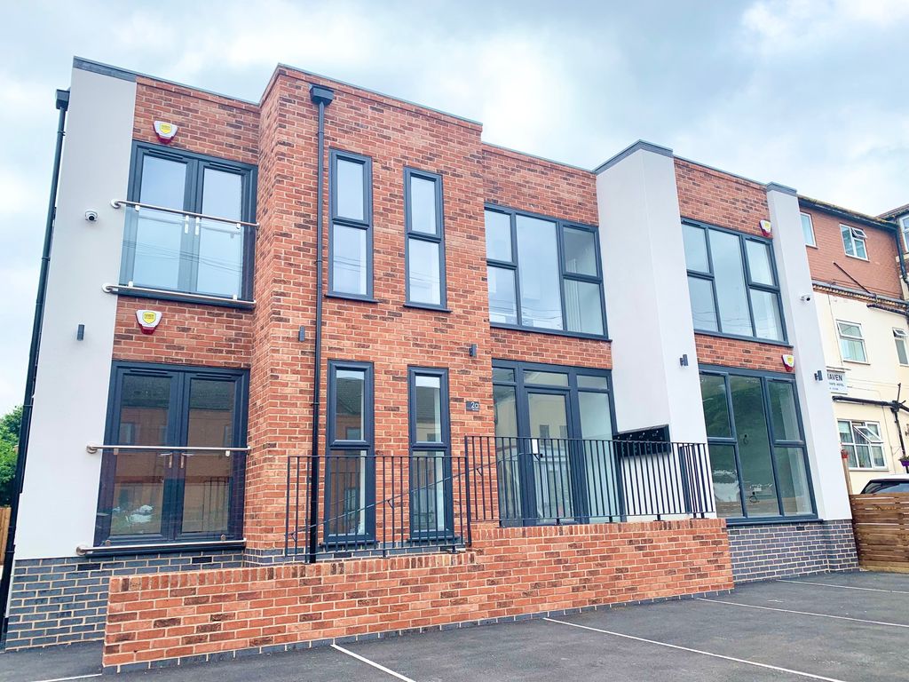 Property photo 1 of 8