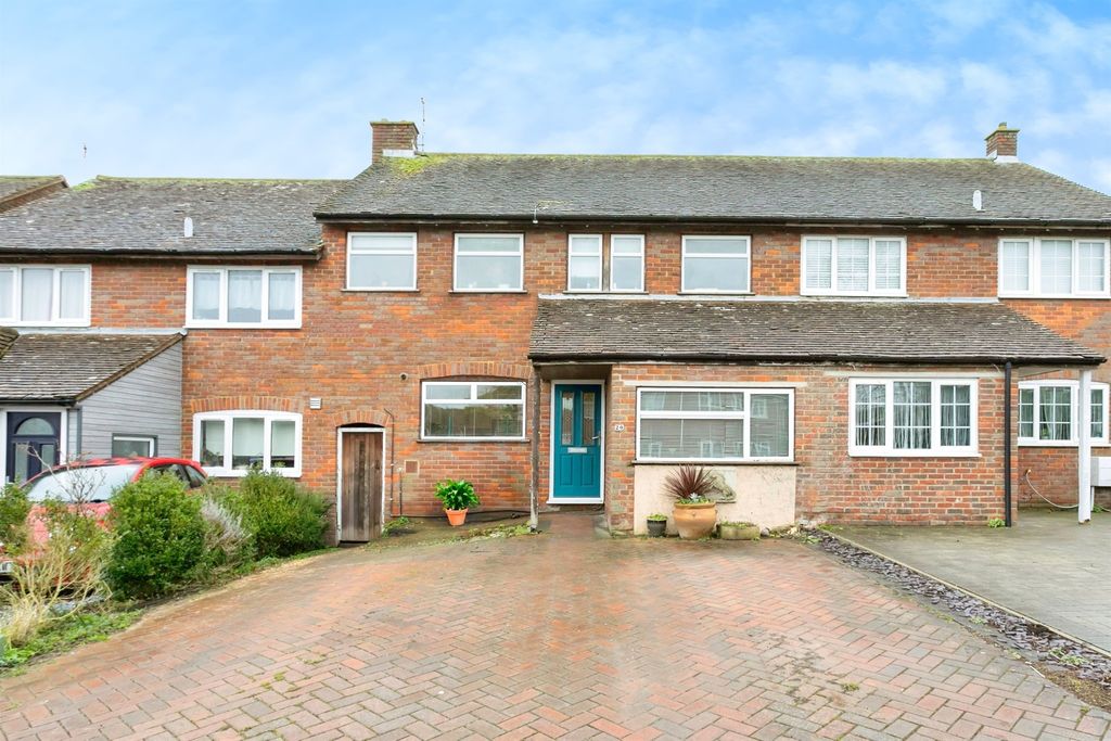Property photo 1 of 17