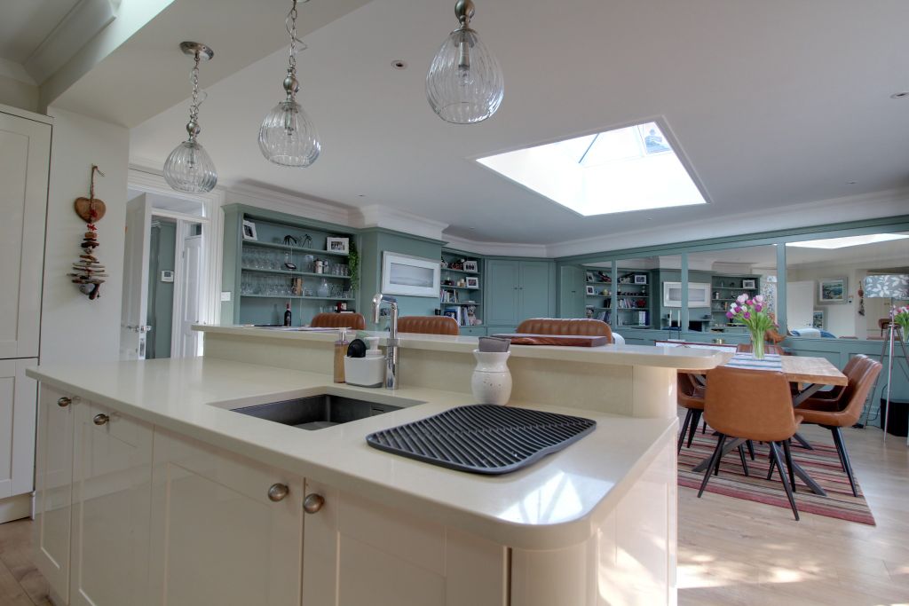 Property photo 2 of 16 Kitchen