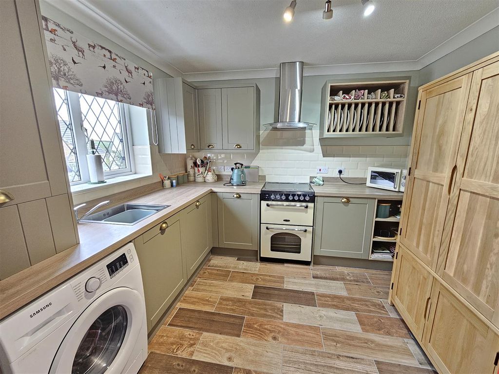 Property photo 2 of 13 Kitchen.Jpg