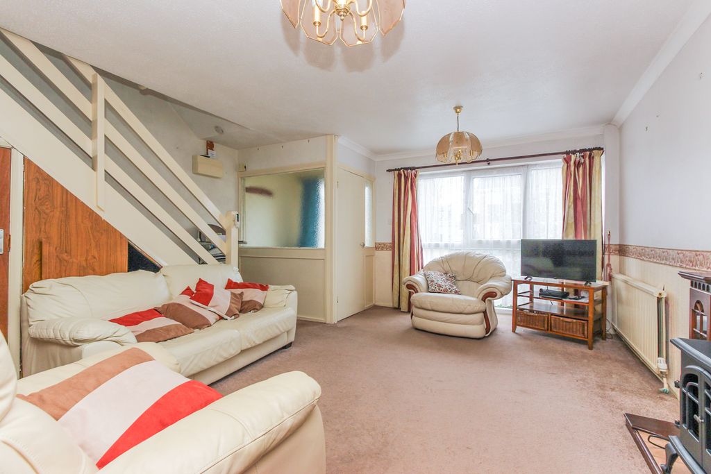 Property photo 2 of 9 Lounge Area