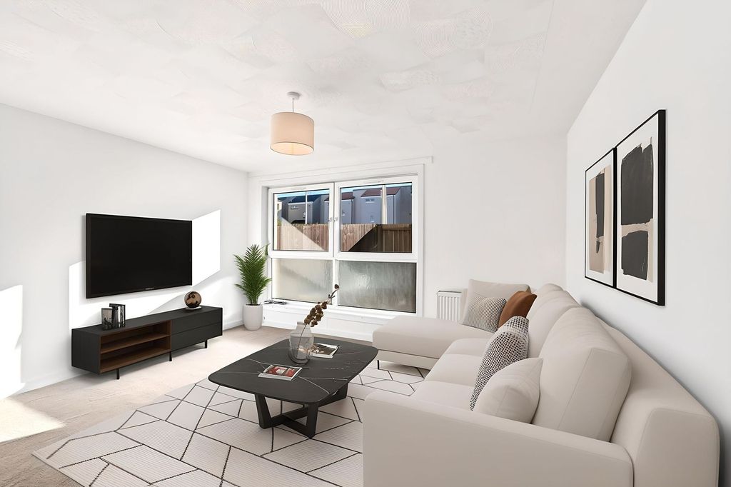 Property photo 2 of 42 Lounge