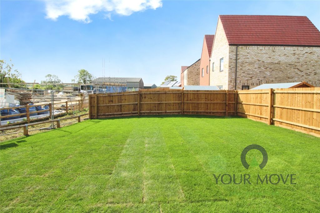 Property photo 3 of 33 Garden