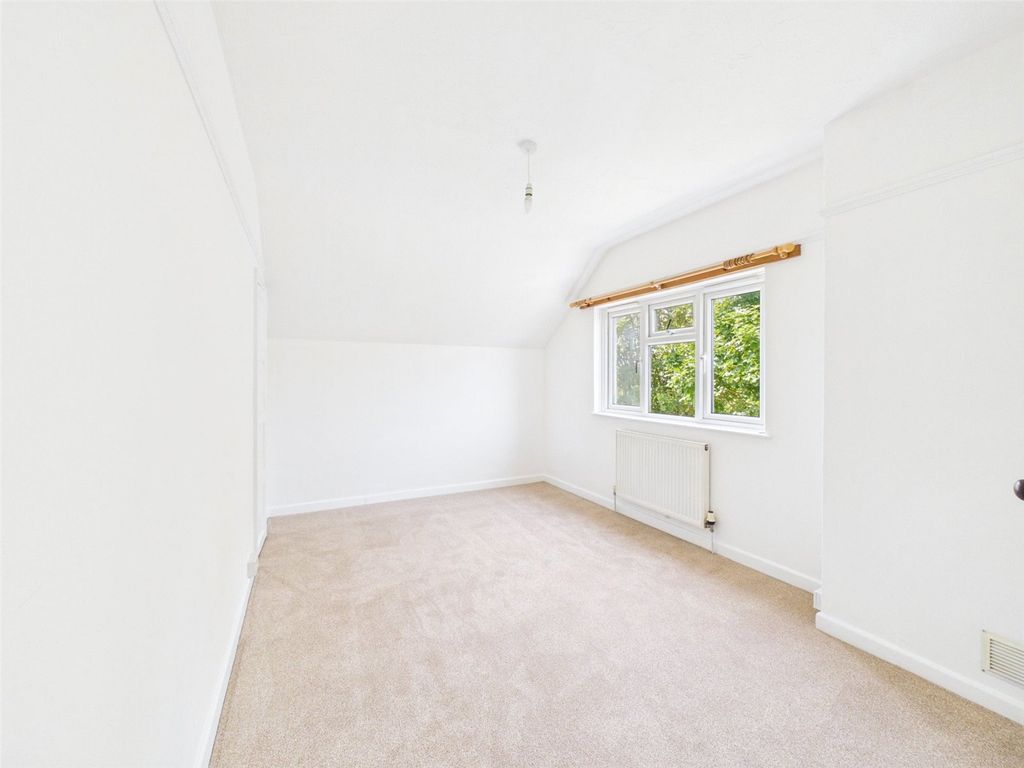 Property photo 3 of 21 Picture No. 01