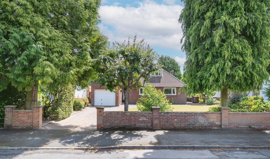 Property photo 1 of 29