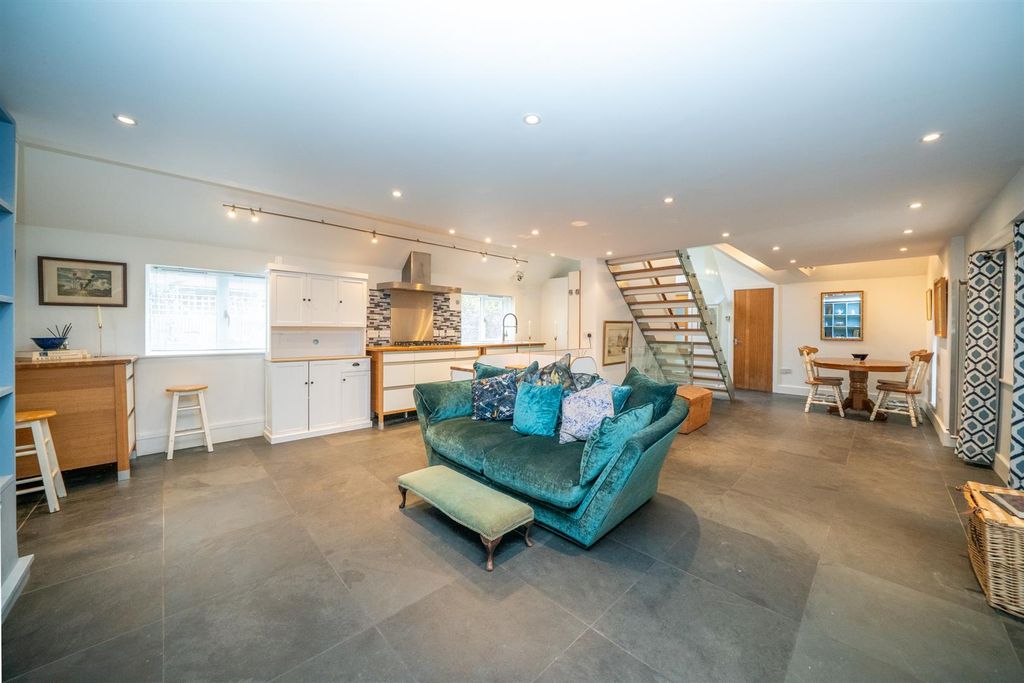 Property photo 2 of 29 Open Plan Lounge/Dining/Kitchen