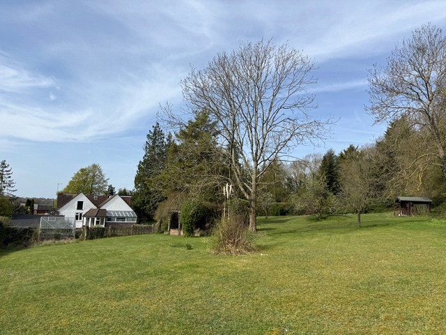 Property photo 3 of 30 Garden