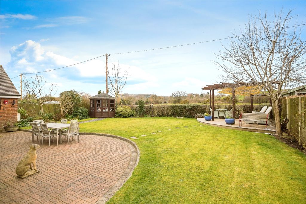 Property photo 3 of 33 Picture No. 34