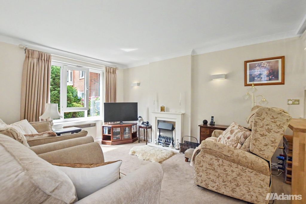Property photo 2 of 13