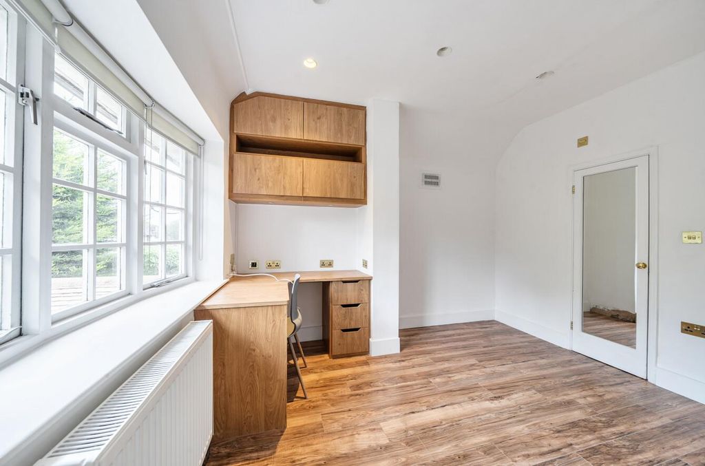 Additional image 18 of 4 bed detached house for saleCavendish Drive, Edgware HA8