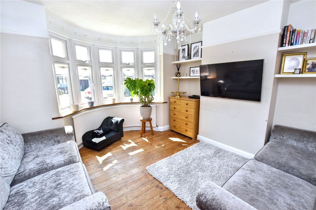 Property photo 3 of 19 Picture No. 04