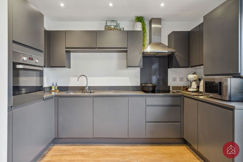 Property photo 3 of 27 Photo 9