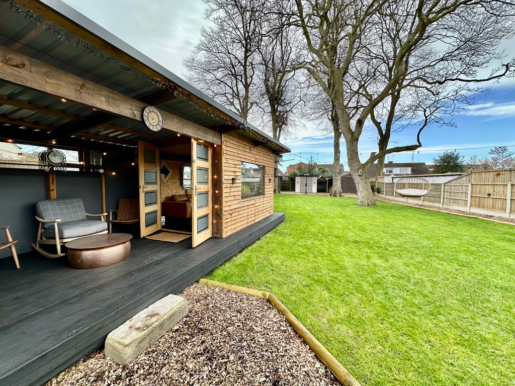 Property photo 1 of 33 Img_1333