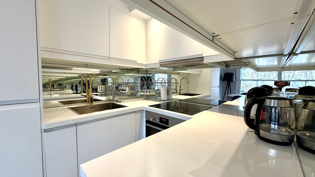 Property photo 2 of 13 Kitchen