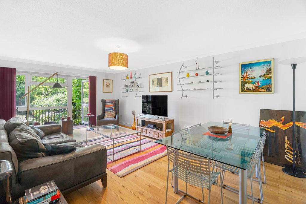 Property photo 2 of 17 Gallery