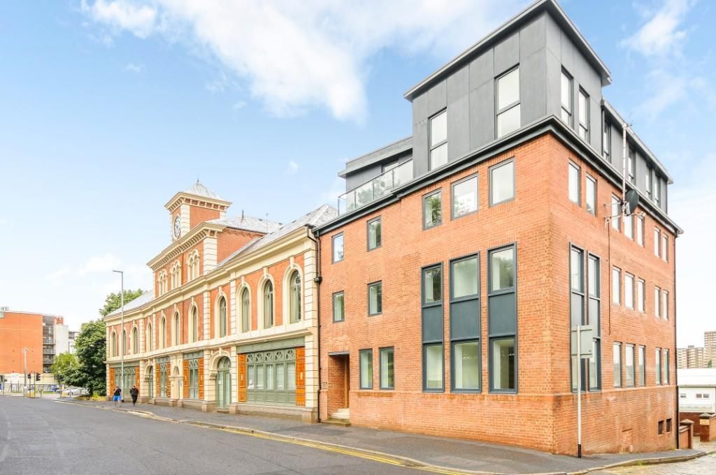 Property photo 1 of 8 Butnz3G26Ky1l71G-Smkra.Jpg