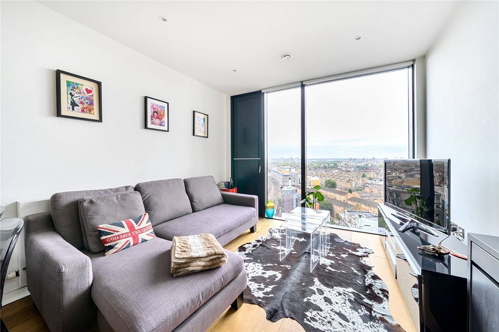 Property photo 3 of 15 Reception Room